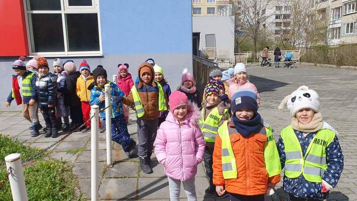 Посещение на Столична библиотека - р-н Студентски. Среща с детската писателка Виолета Христова