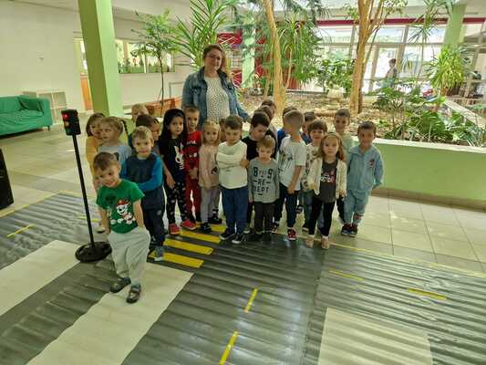 Обучение по БДП за всички групи в 72 ДГ