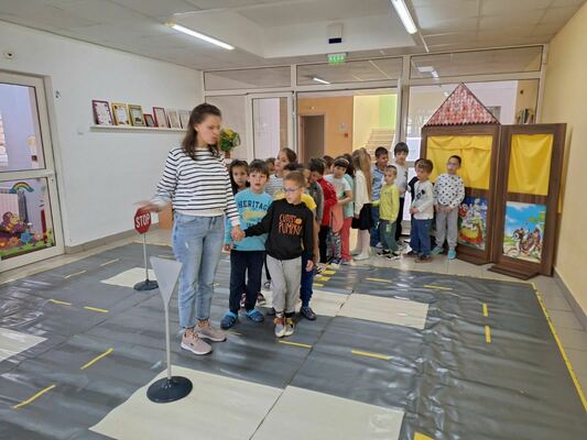 Обучение по БДП за всички групи в 72 ДГ
