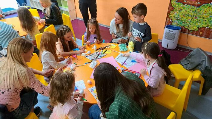 Великденска работилница с родители в II 