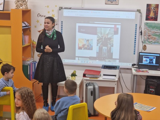 Вълнуваща среща с професията стюардеса в IV Б група