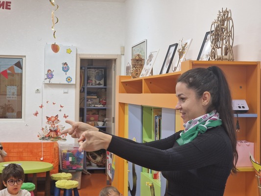 Вълнуваща среща с професията стюардеса в IV Б група