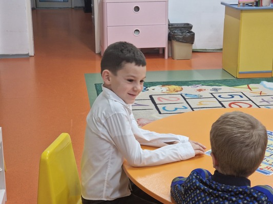 Вълнуваща среща с професията стюардеса в IV Б група