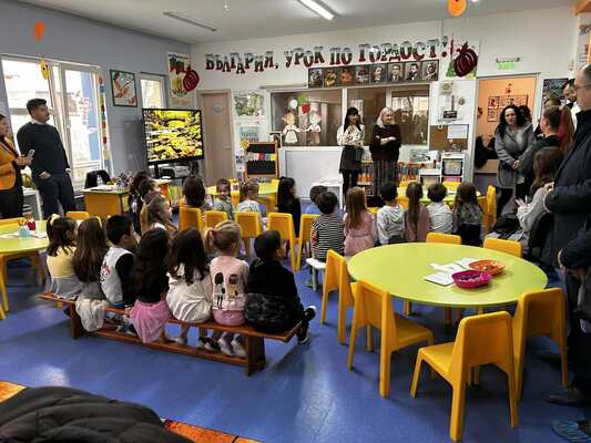 Открита педагогическа ситуация на децата от трета 