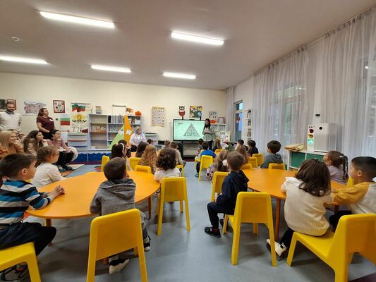 Открита педагогическа ситуация на децата от трета 