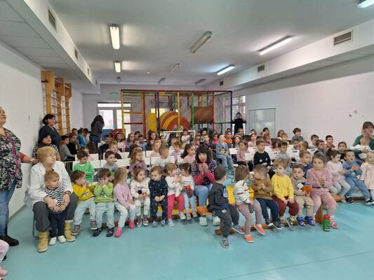 Фортисимо в клас с ръководител Хари Ешкенази и приятели в 72 ДГ