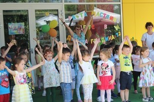 деннадетето122