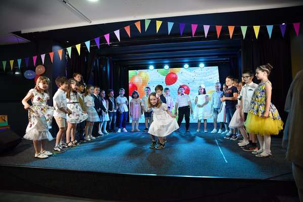 Завършване на ПГ Зорница - випуск 2018-2022 г.