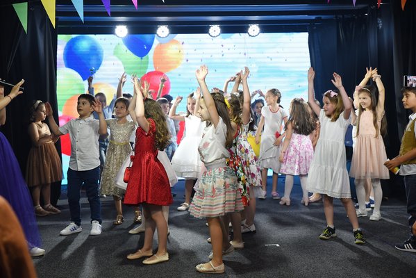 Завършване на ПГ Зорница - випуск 2018-2022 г.